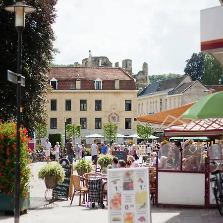 In Sittard With Pool 別荘