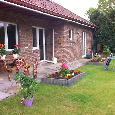 別荘 In Sittard With Pool