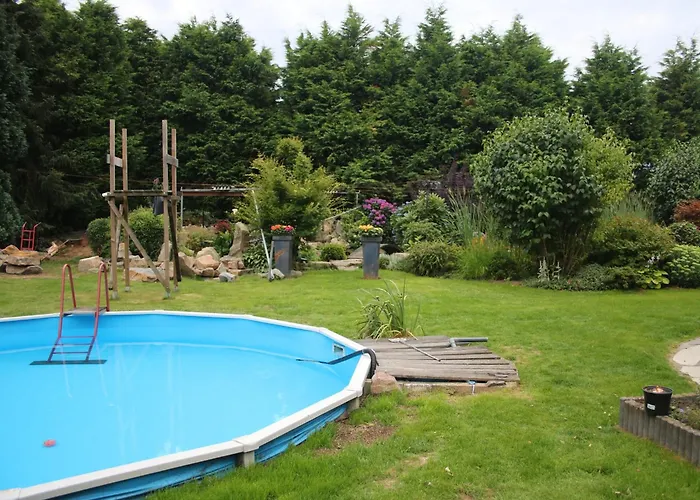 In Sittard With Pool 別荘 *